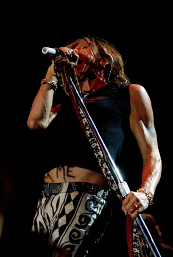 Aerosmith – Die Rock-Veteranen mit einem souveränen Auftritt in der Fächerstadt. – 