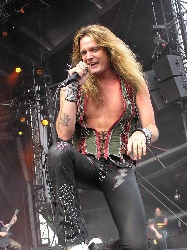 Bang Your Head Festival 2004 – Wird auch nicht jünger: Sebastian Bach