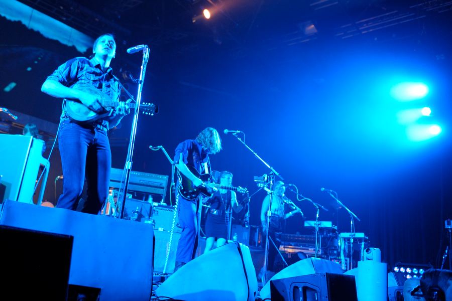 Mit Lauten und Leiern: Arcade Fire spielen in der Philipshalle – Arcade Fire in Düsseldorf