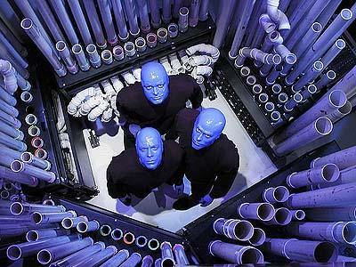 Blue Man Group – Blau blau blau blüht der Enzian. – 