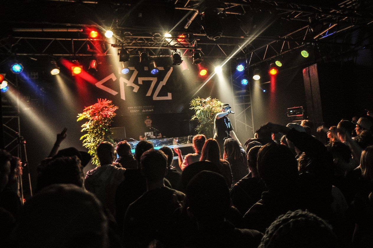 Cr7z – Der ult7maltive An7malist des Deutsch-Raps präsentiert seine neue Platte live in Köln. – Köln, seid ihr am Start?