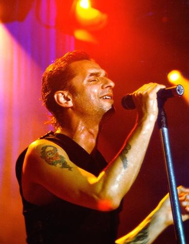 Dave Gahan – He's not listening when you speak