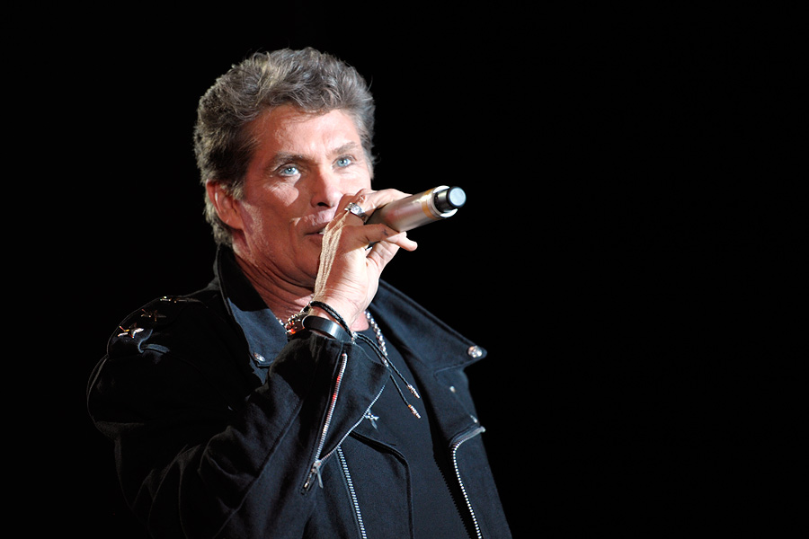 Lang leben die 80er: David Hasselhoff und KITT in Oberhausen. – David Hasselhoff