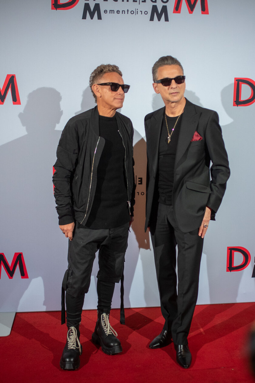 Depeche Mode – Die Musik von Depeche Mode solle "Freude und Zusammenhalt in einer turbulenten Welt vermitteln".