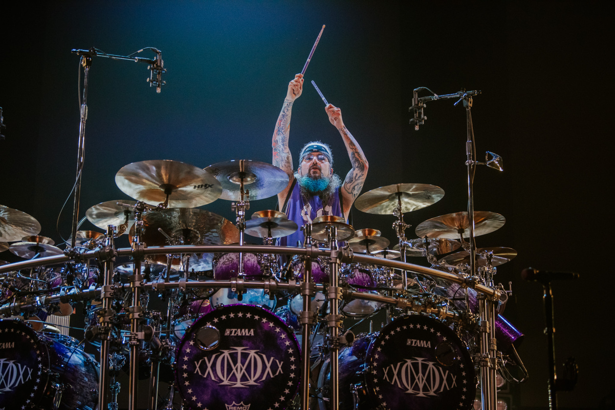 Dream Theater – Mike Portnoy.