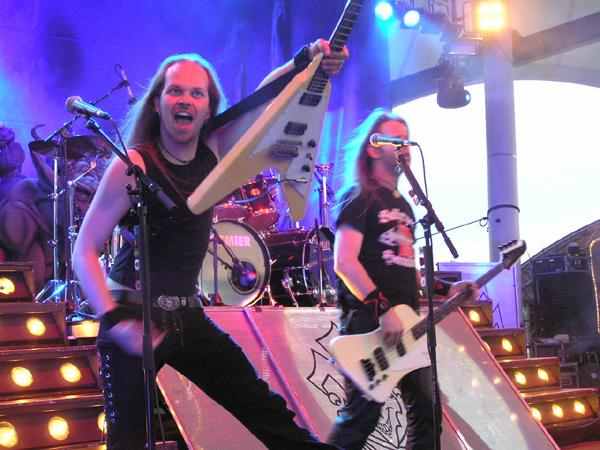 Nicht jedermans Lieblingsband aber ne riesen Partynummer: Edguy. – 