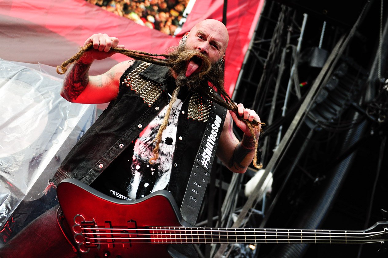 Five Finger Death Punch – Auf Festivals gesetzt: Die Amis um Sänger Ghost. – Chris Kael.