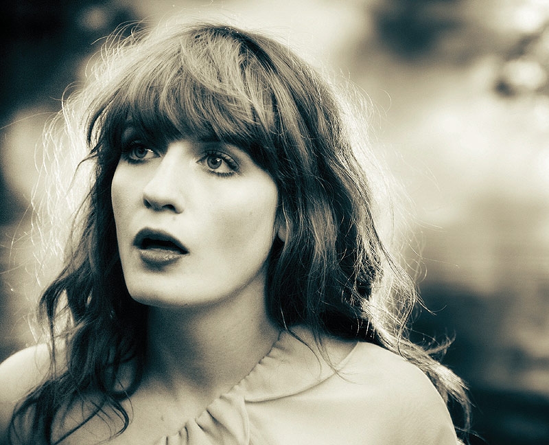 Florence And The Machine – Florence Welch lässt Blumen sprechen. – Florence Welch
