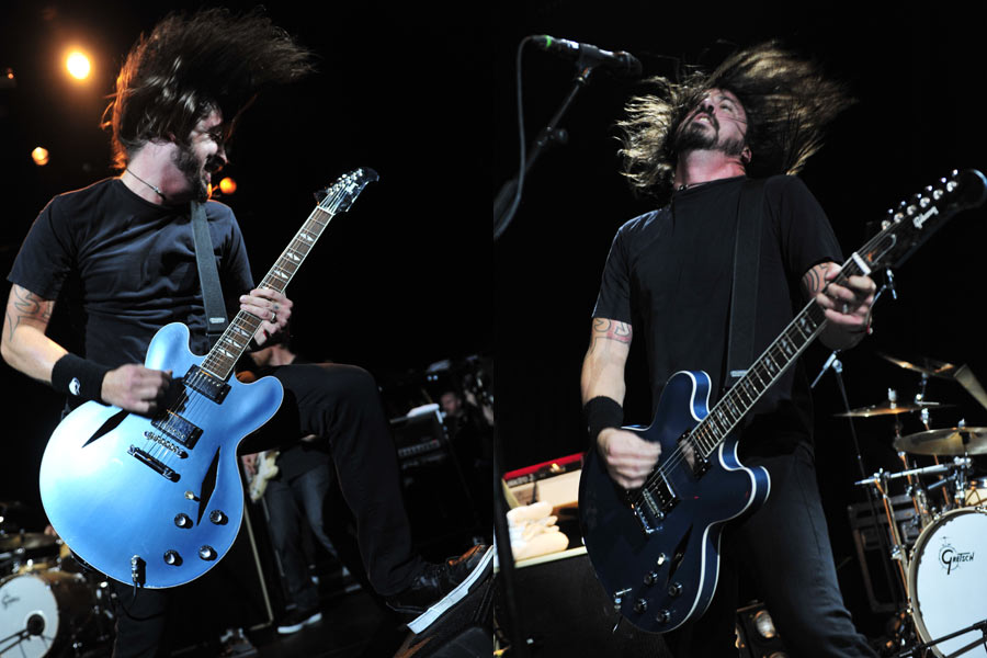 Zweieinviertel Stunden kollektiver Wahnsinn. – Power satt: Foo Fighters.