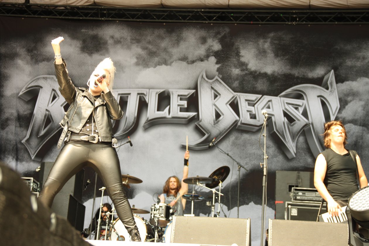 Alle Fotos: der Donnerstag in Balingen. – Battle Beast.