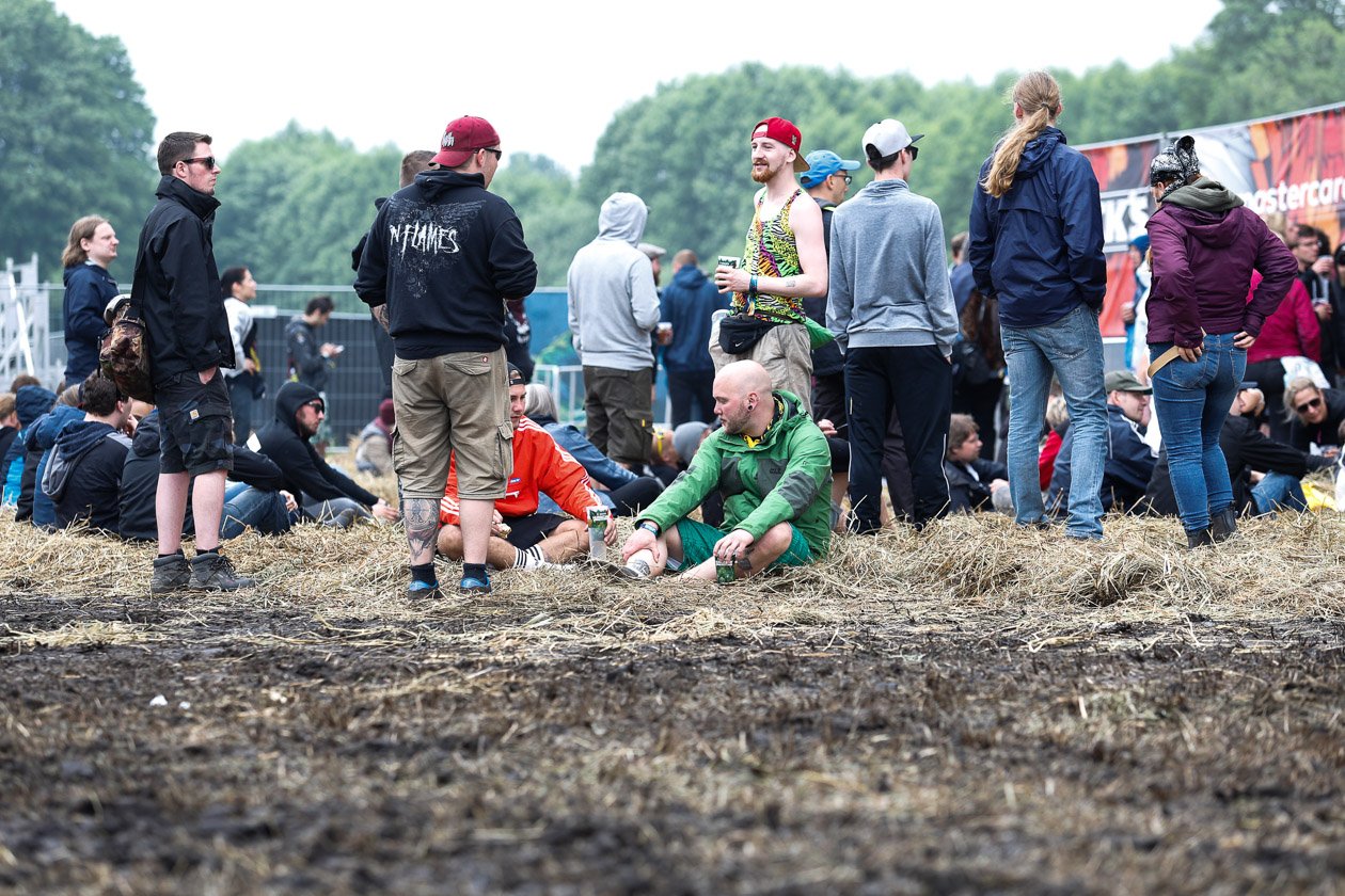 78.000 Fans auf der Sandrennbahn Eichenring! – Warum liegt hier eigentlich Stroh rum?