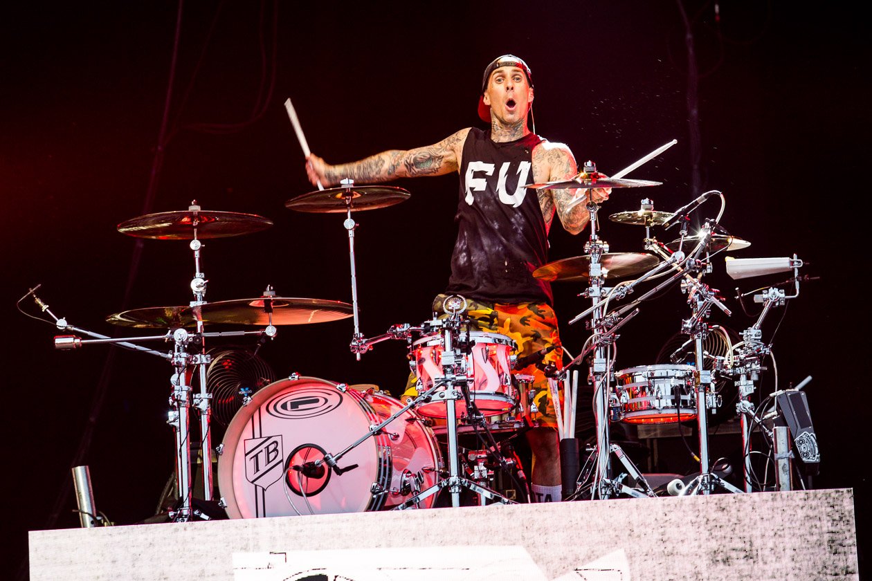 78.000 Fans auf der Sandrennbahn Eichenring! – Travis Barker.