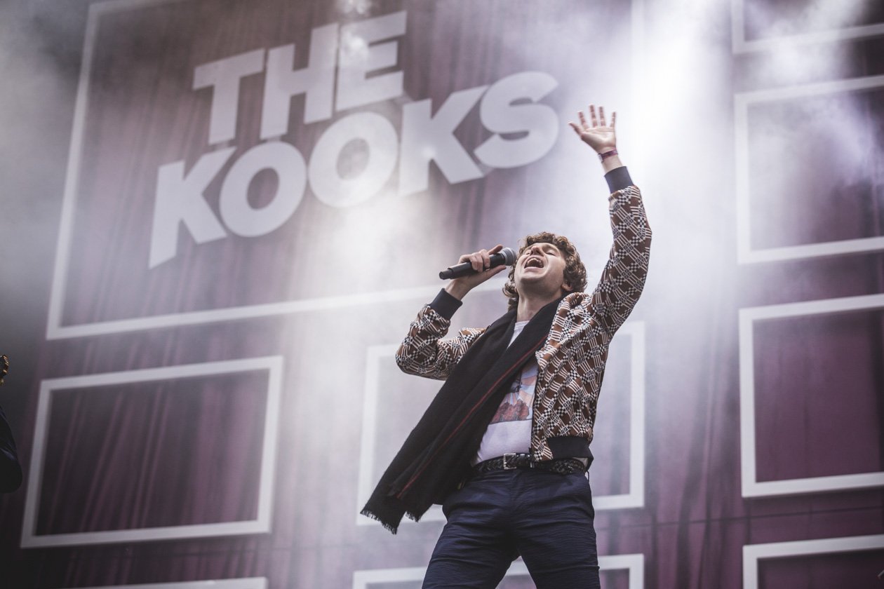 Arcade Fire, Kraftklub, Marteria, Broilers, Billy Talent, Biffy Clyro u.v.a bei einem der größten deutschen Festivals. – The Kooks.