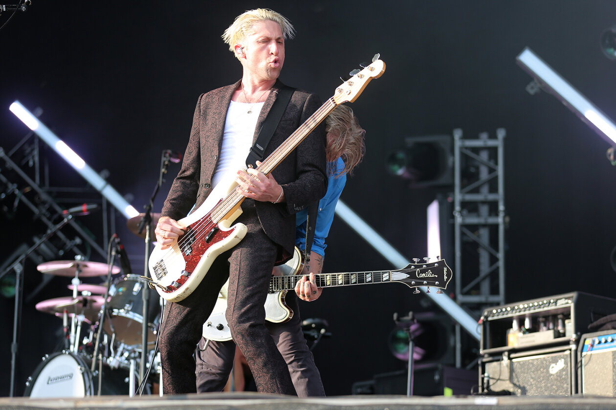 Willkommene Auszeit: 78.000 Fans feiern auf dem Eichenring. – Queens Of The Stone Age.