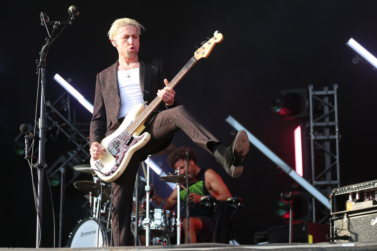 Willkommene Auszeit: 78.000 Fans feiern auf dem Eichenring. – Queens Of The Stone Age.