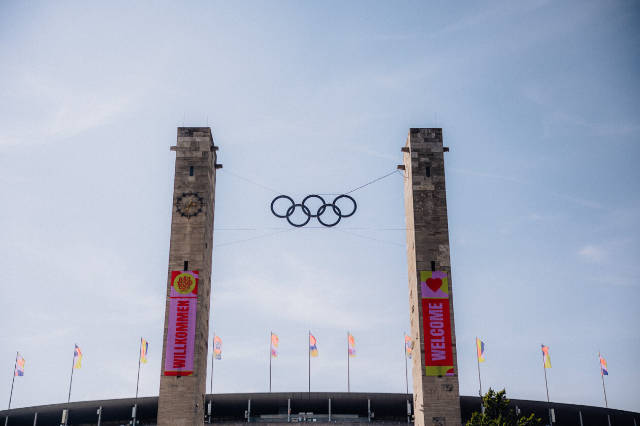 Der Sommer gibt dem feierwütigen Publikum noch mal alles. – Lollapalooza 2024. WIllkommen in Berlin.