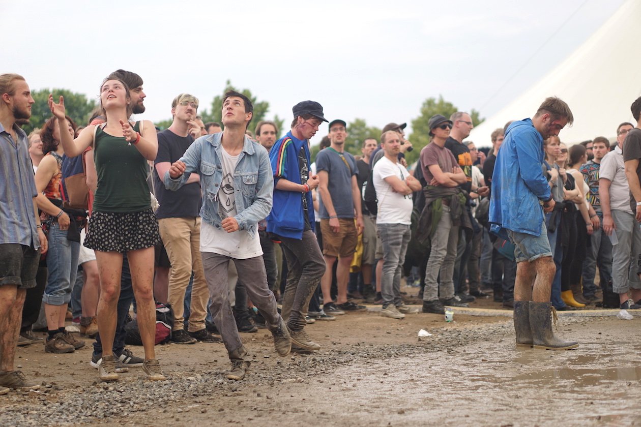 Das familiäre Indie-Festival im Südwesten der Republik. – Warten auf die Frisbee. 