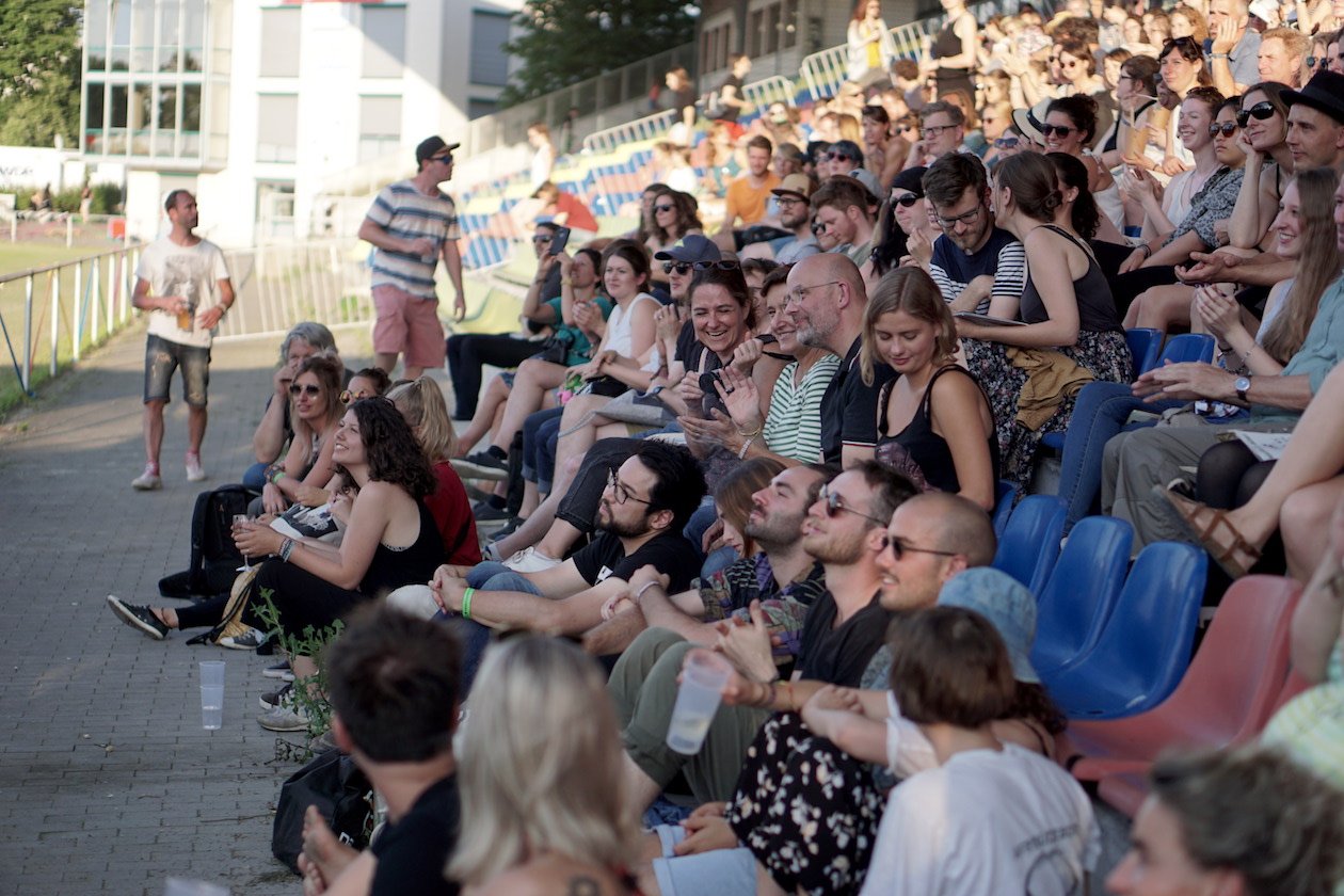 Gut 15.000 Besucher kamen zur achten Festivalauflage auf das Mannheimer Maimarktgelände. – Parcours d'Amour. 