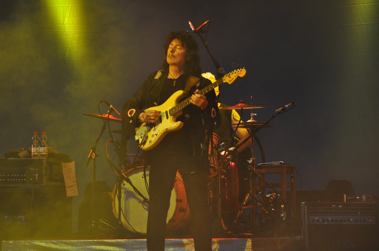 Das Comeback des legendären Hard'n'Heavy-Festivals auf der Loreley. – Schließlich stand er da: Altmeister Ritchie Blackmore. Ohne Strumpfhose - zum Glück!