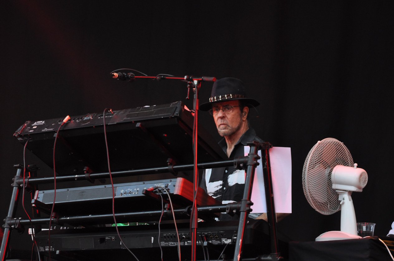 Das Comeback des legendären Hard'n'Heavy-Festivals auf der Loreley. – Der Südafrikaner verschanzte sich gerne hinter einer Keyboardwand ...