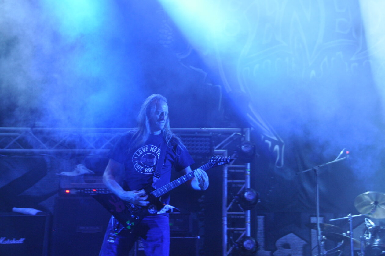 Düster, düster, am düstersten: Mayhem, Cannibal Corpse, Dismember, Alcest, Dark Funeral u.a. beim Extreme Metal-Festival in Thüringen. – Benediction.