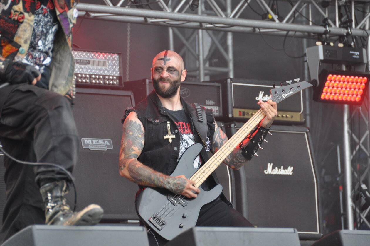 Düster, düster, am düstersten: Mayhem, Cannibal Corpse, Dismember, Alcest, Dark Funeral u.a. beim Extreme Metal-Festival in Thüringen. – Nunslaughter.