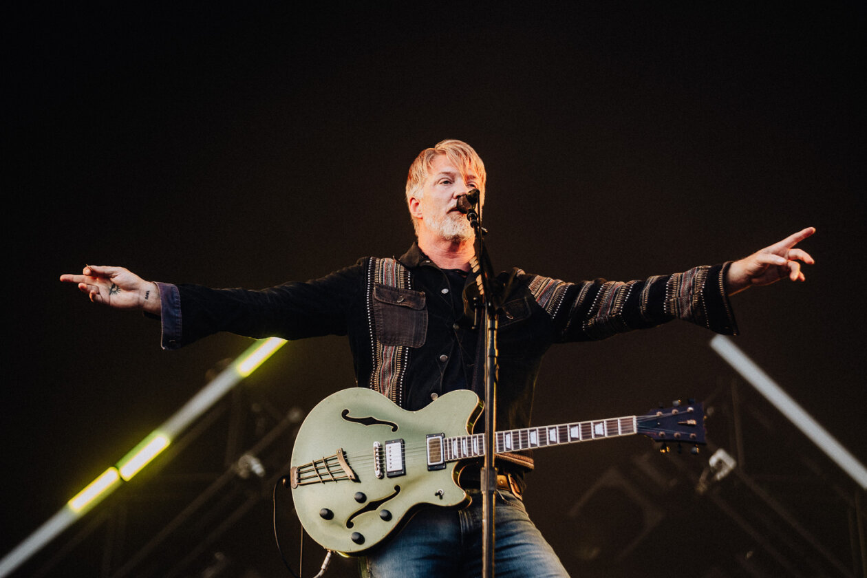 Rock am Ring läuft: Die Ärzte, Queens Of The Stone Age, Green Day, Kerry King u.v.a. schlagen auf. – Queens Of The Stone Age.