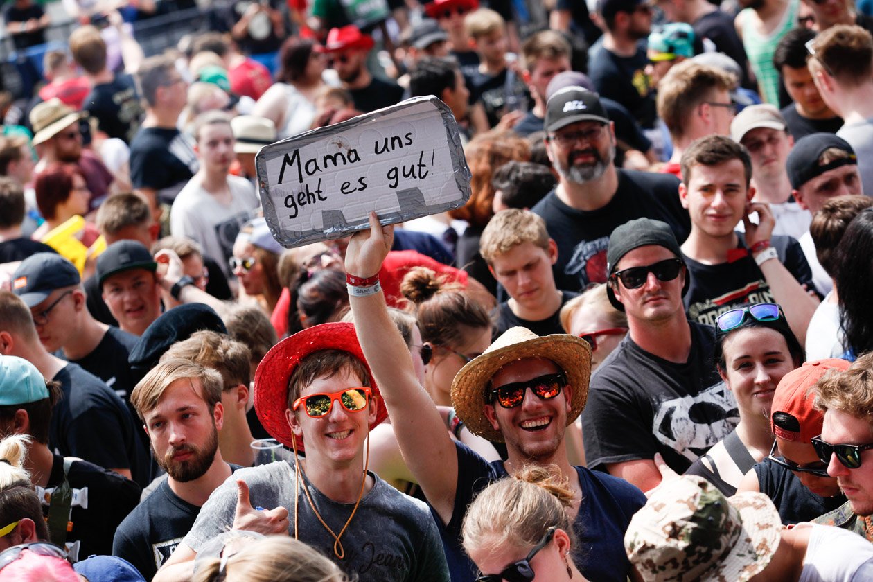 Zurück auf dem Nürburgring: Die Bilder von Deutschlands größtem Festival! – Alles klar, Mama ist beruhigt!