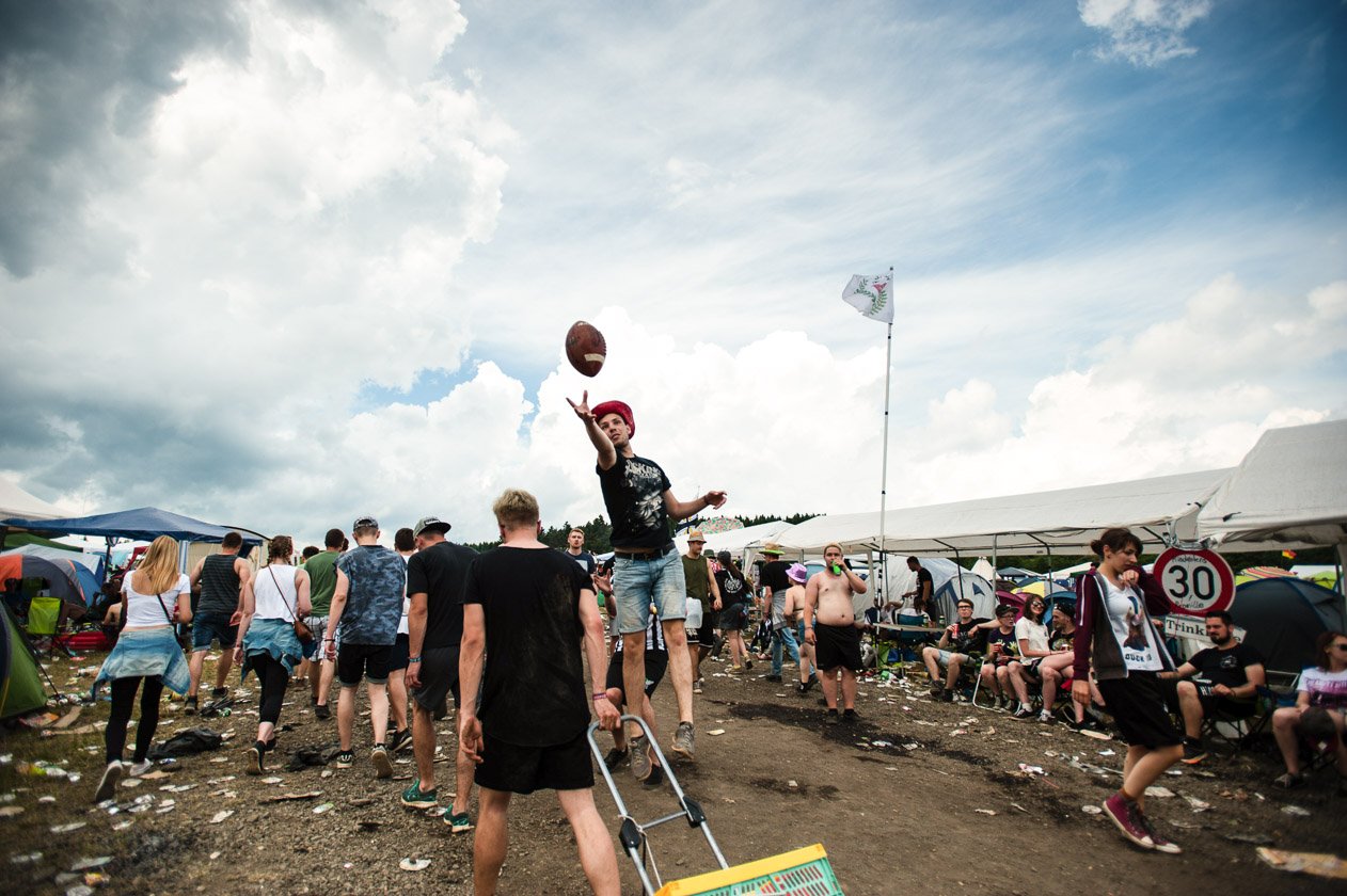 Zurück auf dem Nürburgring: Die Bilder von Deutschlands größtem Festival! – Campingplatz-Action.