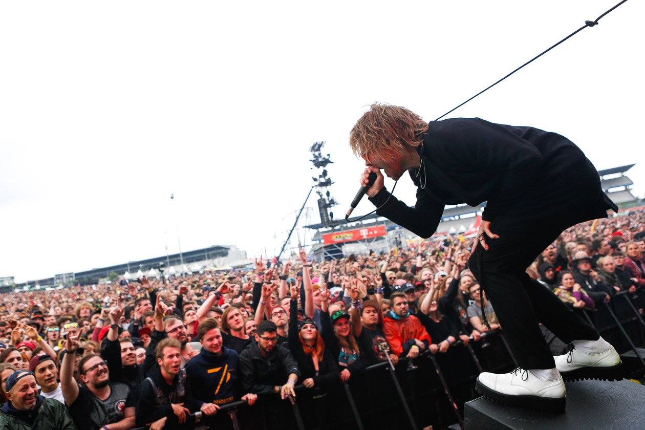 Die Bilder zur 33. Auflage des größten, deutschen Rock- und Alternative-Festivals auf dem Nürburgring. – Enter Shikari.