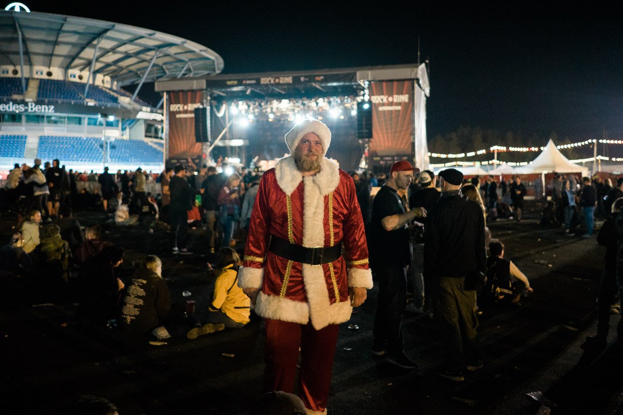 Die Bilder zur 33. Auflage des größten, deutschen Rock- und Alternative-Festivals auf dem Nürburgring. – Santa ist auch da!