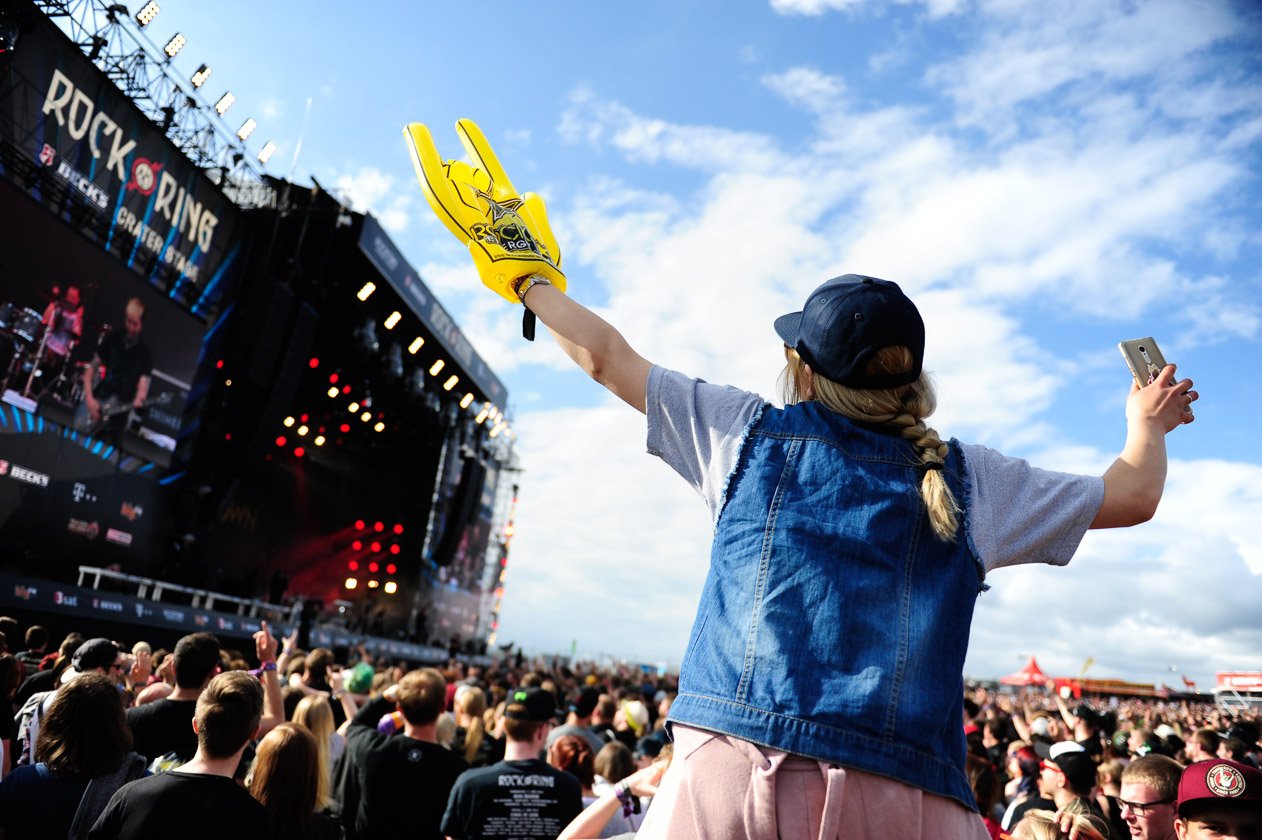 Die Bilder zur 33. Auflage des größten, deutschen Rock- und Alternative-Festivals auf dem Nürburgring. – Shinedown Crowd