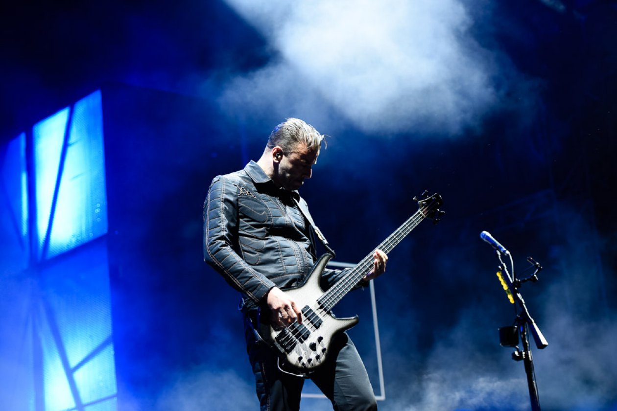 Muse, The Libertines, Bad Religion u.a. gratulieren zum Festivaljubiläum im Bodenseestadion. – Chris Wolstenholme.