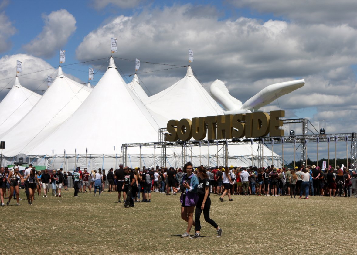 Die schönsten Bilder vom Festival-Gelände. – Eingang West