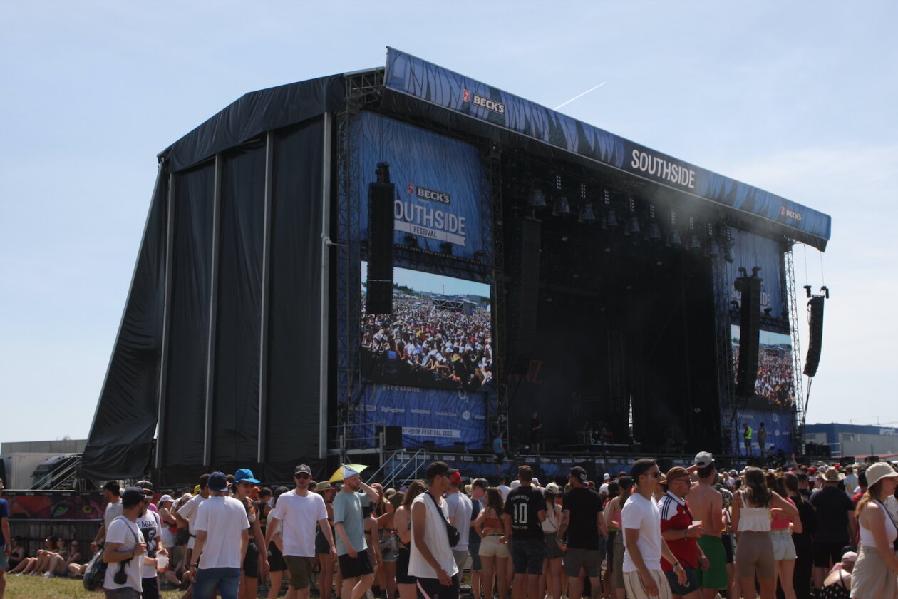 Sommer, Sonne, Southside! Endlich wieder Festival im Süden. – Alle warten auf Provinz.