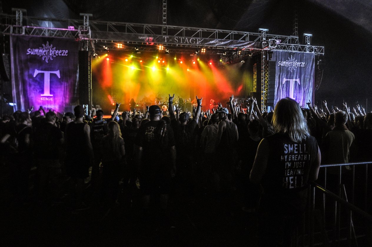 Tage voller Schweiß und Metal in Dinkelsbühl! – … die T-Stage.