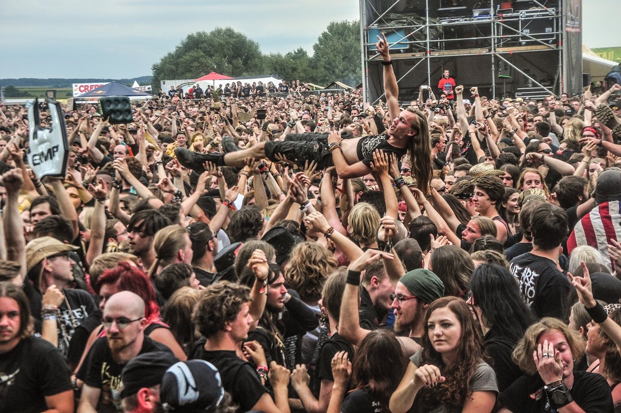 Tage voller Schweiß und Metal in Dinkelsbühl! – "Tequila"