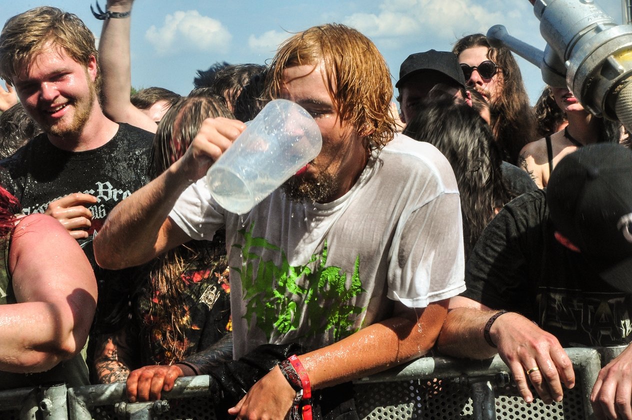 Tage voller Schweiß und Metal in Dinkelsbühl! – Wasser marsch!