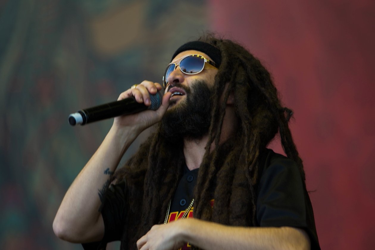 Rot-Gelb-Grün auf der kleinen Insel im Fühlinger See: Raps und Riddims! – Alborosie.