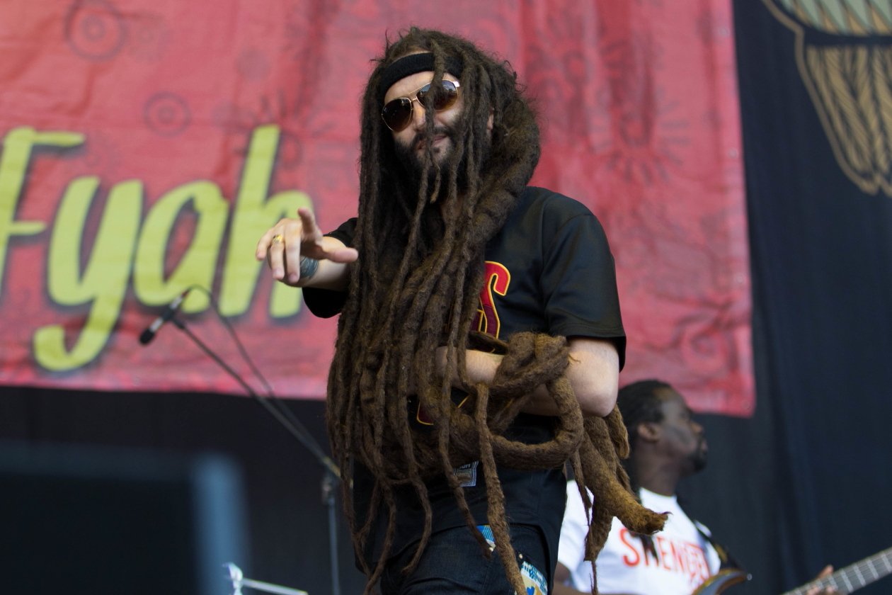 Rot-Gelb-Grün auf der kleinen Insel im Fühlinger See: Raps und Riddims! – Alborosie.