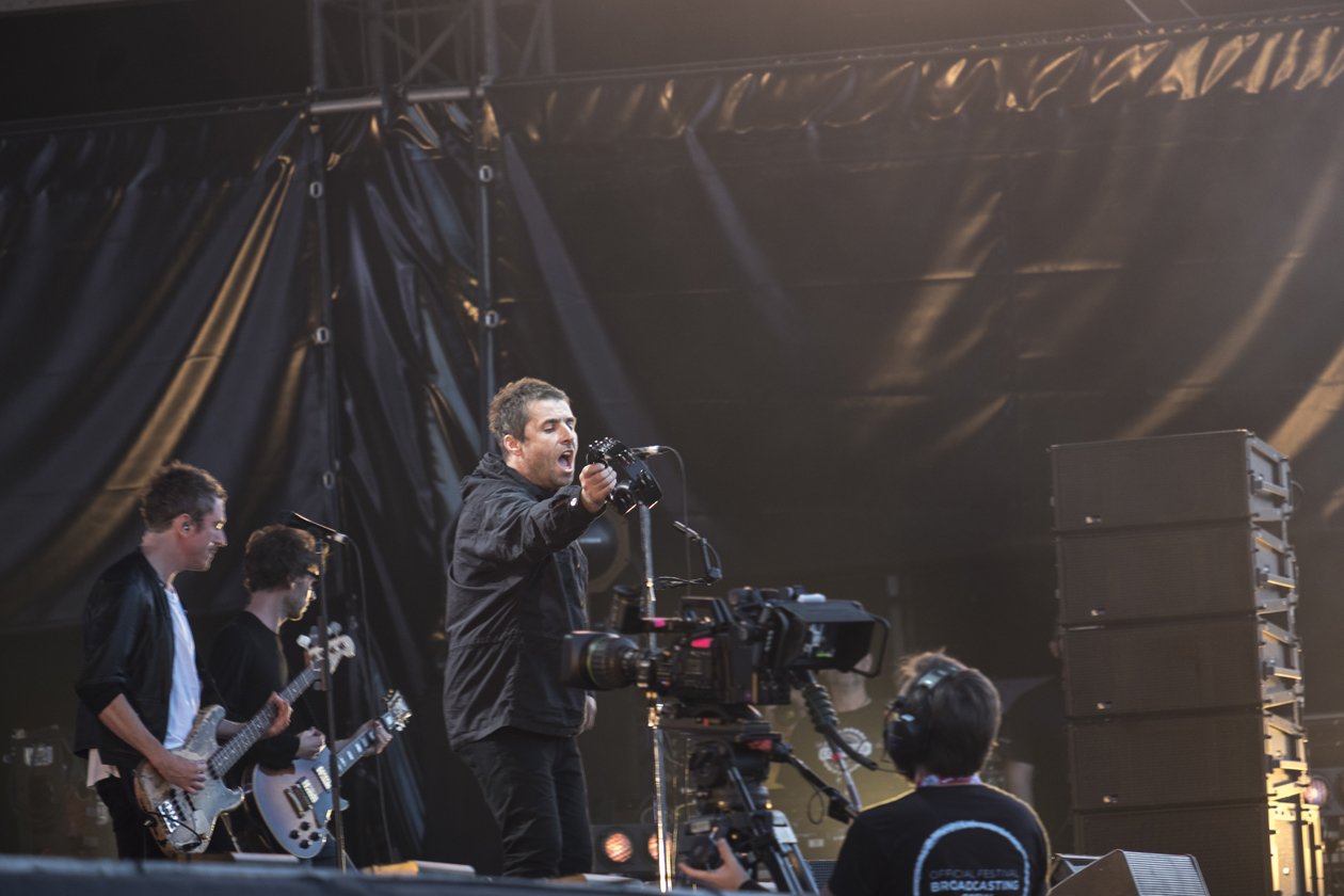 Die Fotos zum Festival-Tagebuch: Über eine Woche lang entsteht auf der Budapester Donauinsel eine eigene Welt. – Liam Gallagher.