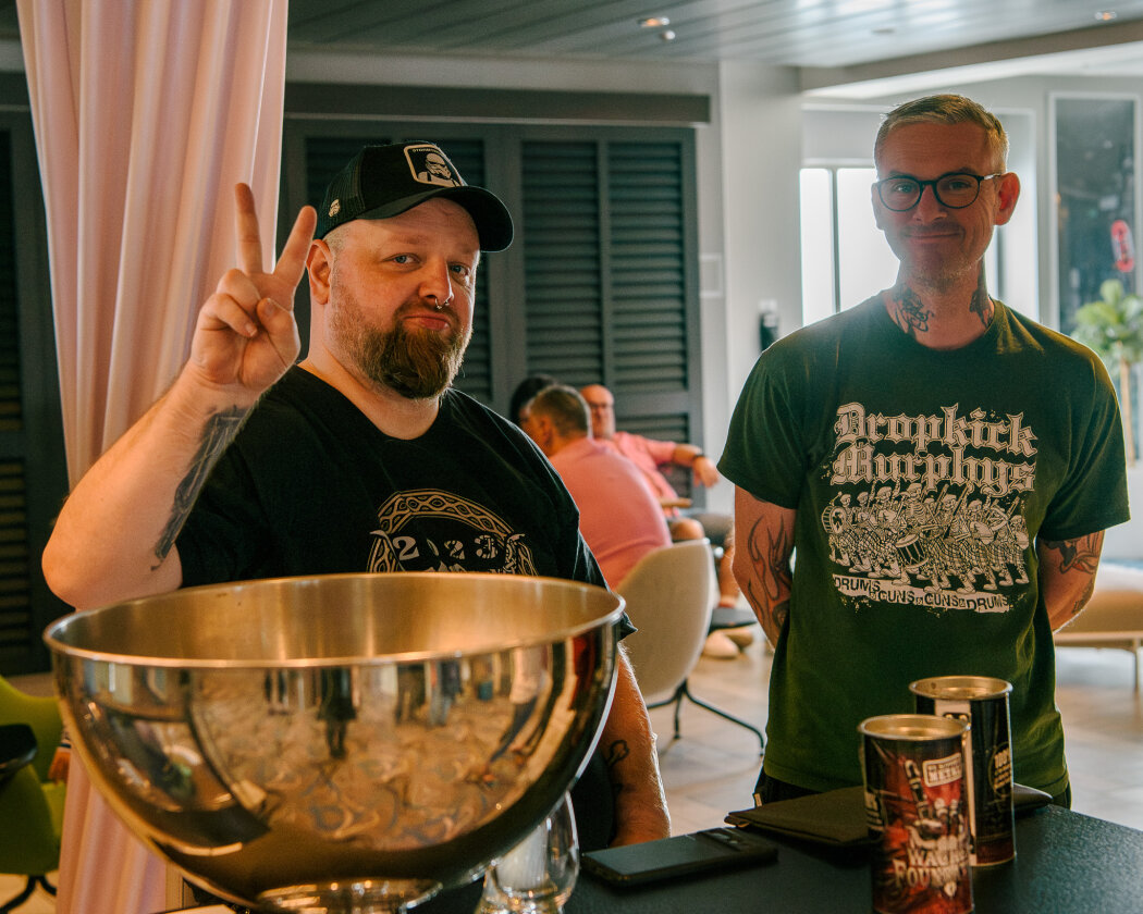 Mit The Boss Hoss, Sick Of It All, Knorkator, Dog Eat Dog, The Subways, Stick To Your Guns u.a. - Tattoo Convention auf hoher See. – Arne von der Wacken Foundation.