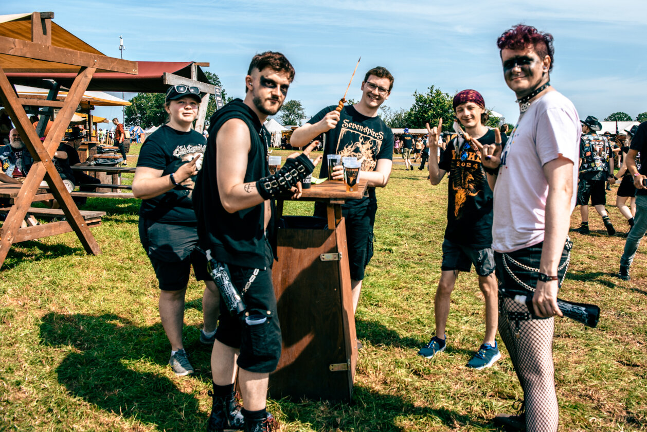 27 Grad und Kaiserwetter: Schon bei den Firefighters ist die Hölle los. – Moin!