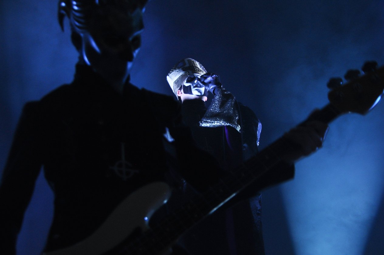 Body and Blood! Ghost live im Schlachthof Wiesbaden. – Im Schatten seiner Heiligkeit.