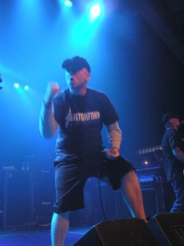 Live sind Hatebreed genauso eine Macht, wie auf CD. – 