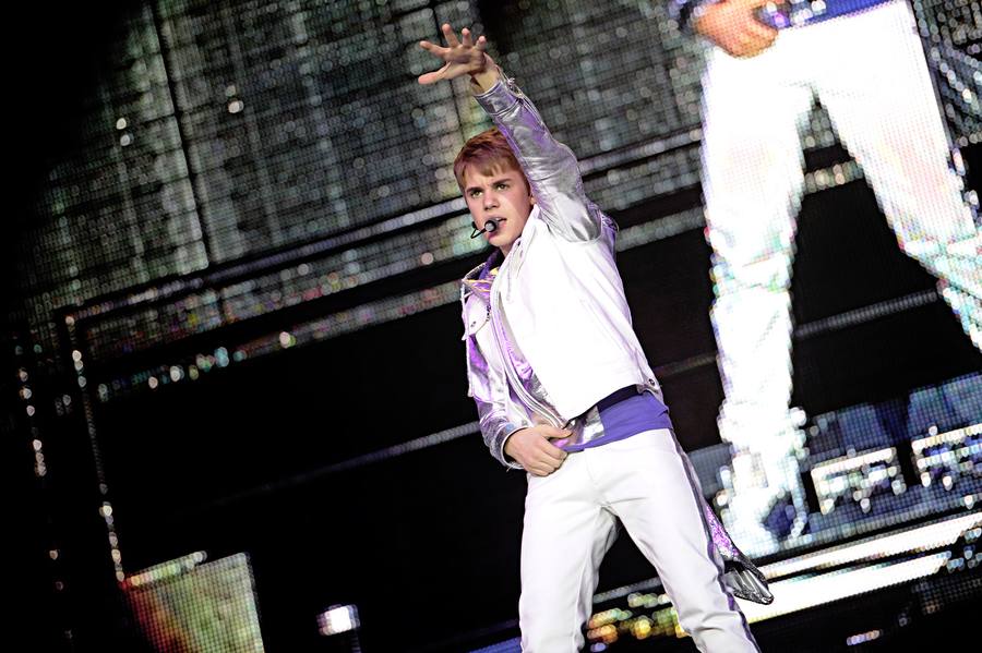 11.000 Mädels bekreischten den Tourstart von The Biebs. – Justin Bieber in Oberhausen