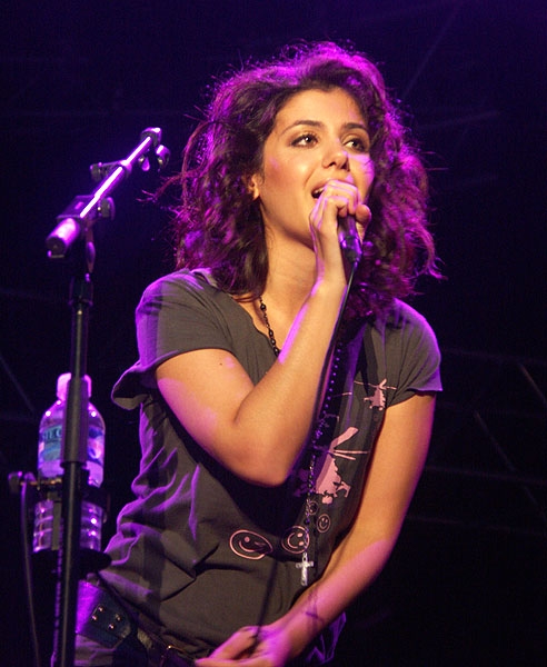 Katie Melua – Die introvertierte Schönheit vertraut auf ihre Stimmgewalt. – 