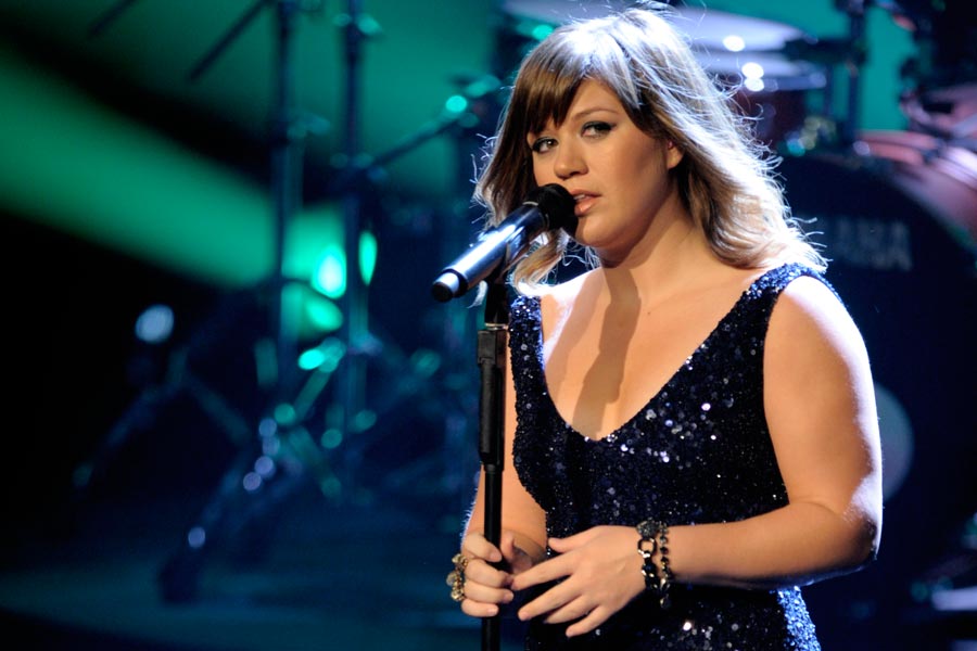 Kelly Clarkson – Bei einer Grammy-Gewinnerin kann die Jury schlecht meckern – Die American Idol-Gewinnerin ist Vorbild für die Kandidaten