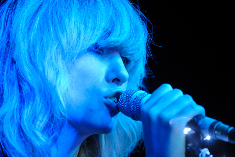 Ladyhawke – Neuseelands finest girl zu Gast in Köln. – Debbie Harrys kleine Schwester?