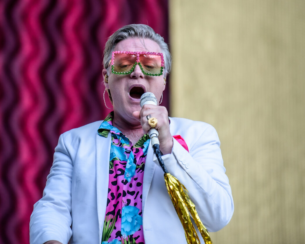 Punkrock zwischen Hawaii-Urlaub und Elvis Presley. – Me First And The Gimme Gimmes.